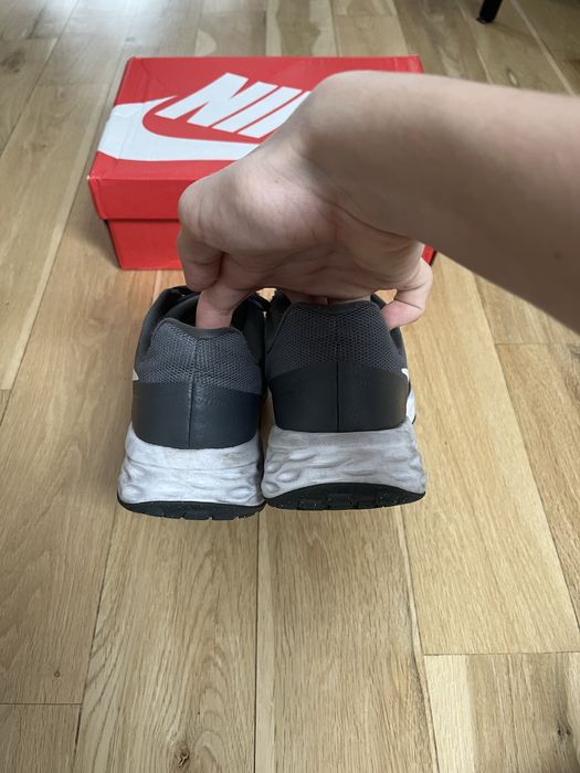 Buty Nike Revolution 5 do biegania