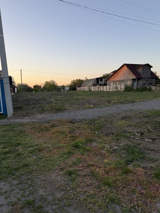 Продам земельну ділянку
