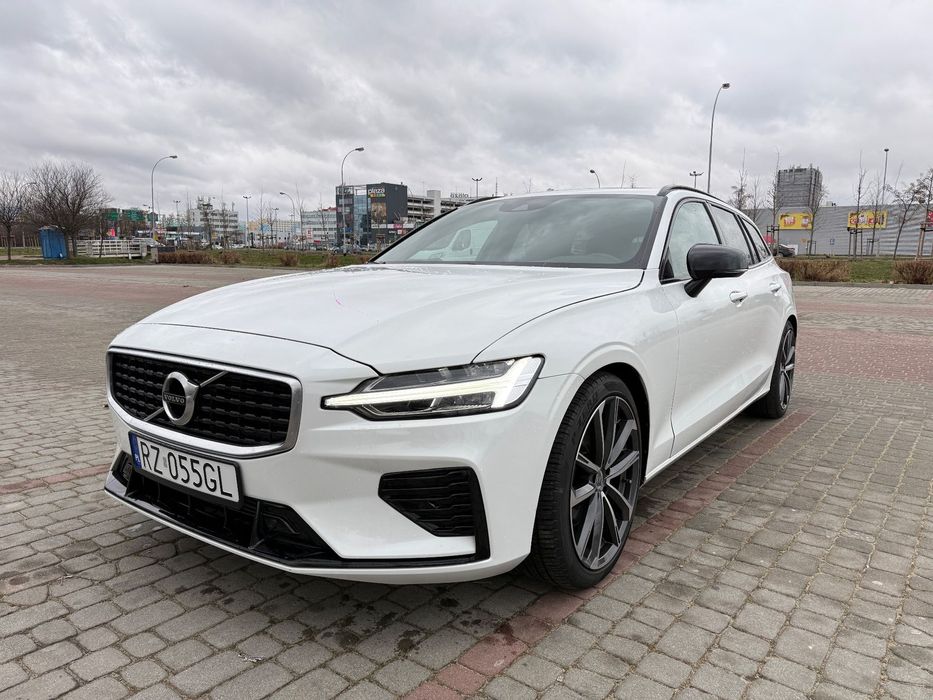 Volvo V60 Volvo V60 T5 R-Design | Automat | RWD | Polestar