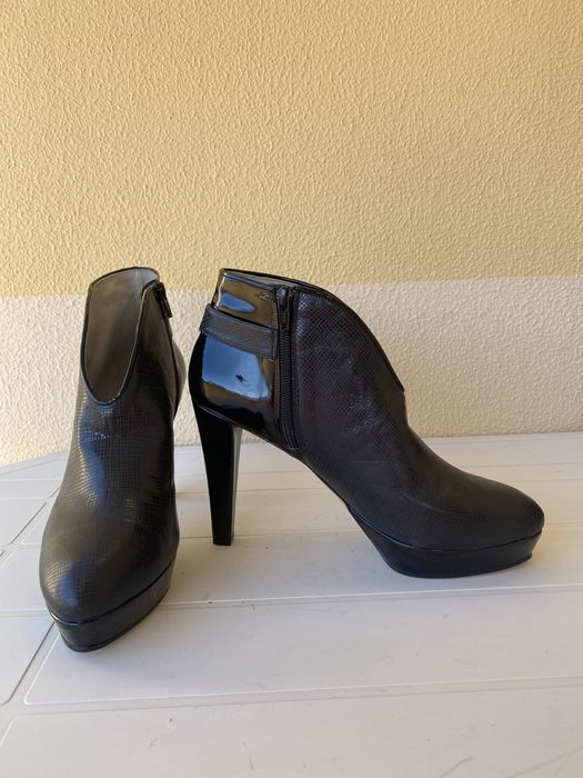 Botins de salto alto compensados Ana Sousa