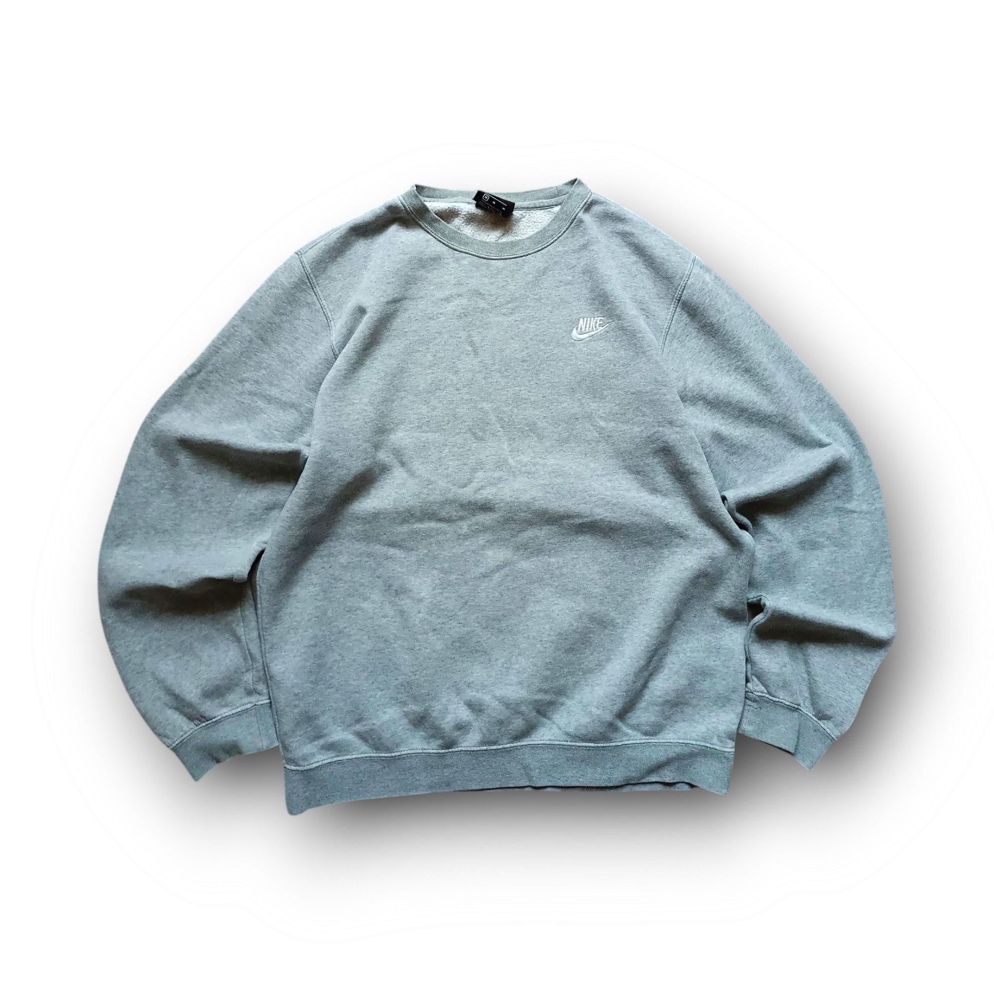Nike basic sweatshirt M size. 299 Olx