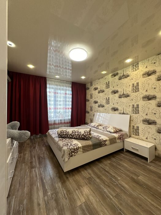 Посуточно 3К Печерск, Леси Украинки.