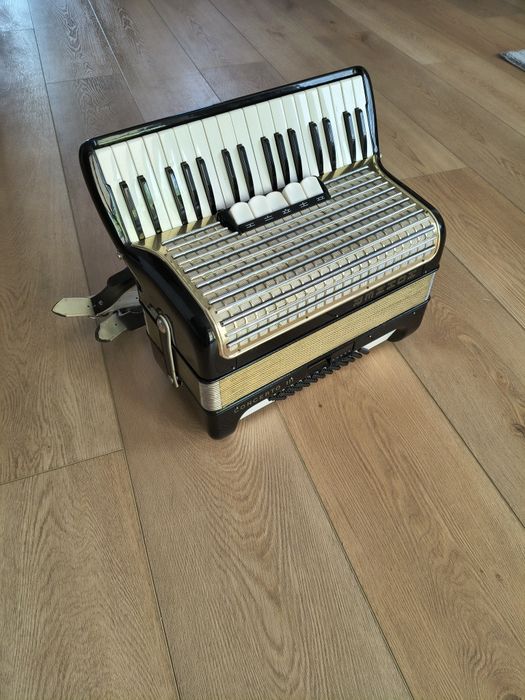 Akordeon Hohner CONCERTO III 72 basy 3/5 chóry stan,jak NÓWKA!