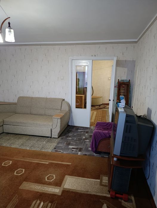 Срочная продажа большой добротной 3к квартири в Леваневцев.