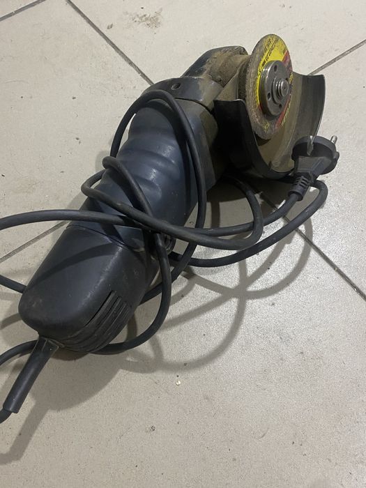 Углова шліфмашина