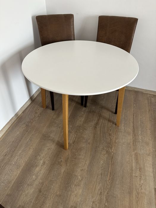Stół do jadalni JYSK 105 cm - stabilny, OKAZJA max do piątku.