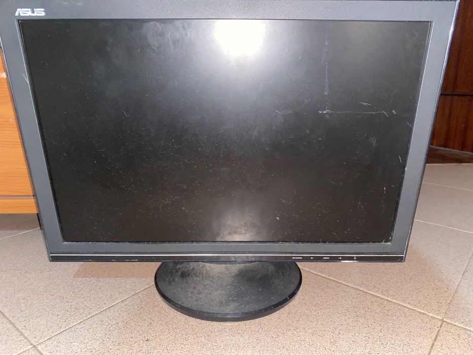 Monitor 50cm diagonal