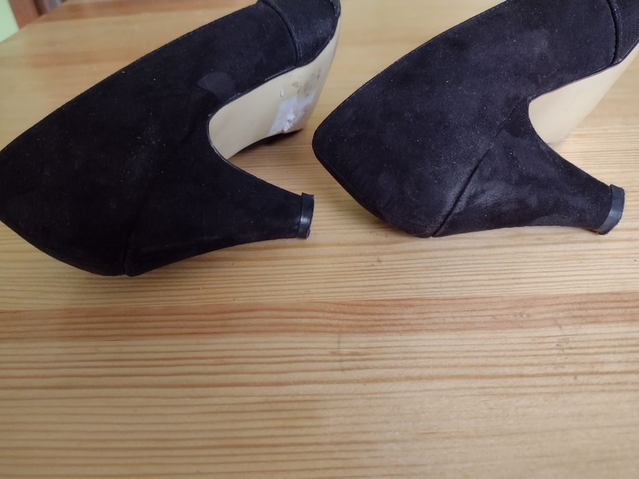 Buty roz. 36  czarne