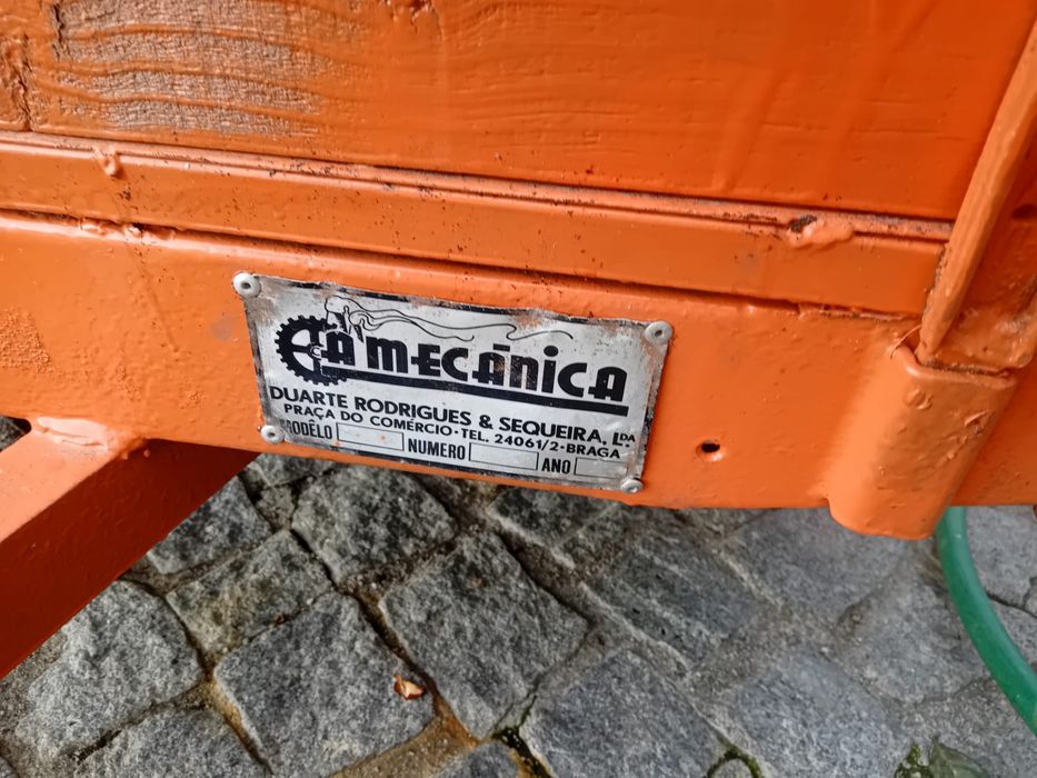 Reboque Trator com documentos