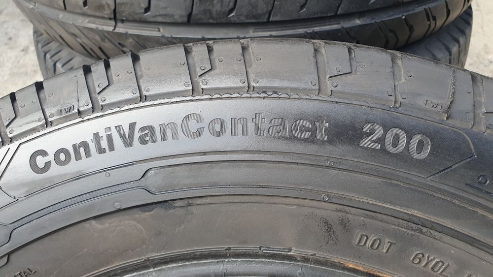 215/65 R16C   2шт  Continental (Континенталь) Авторезина, шини.
