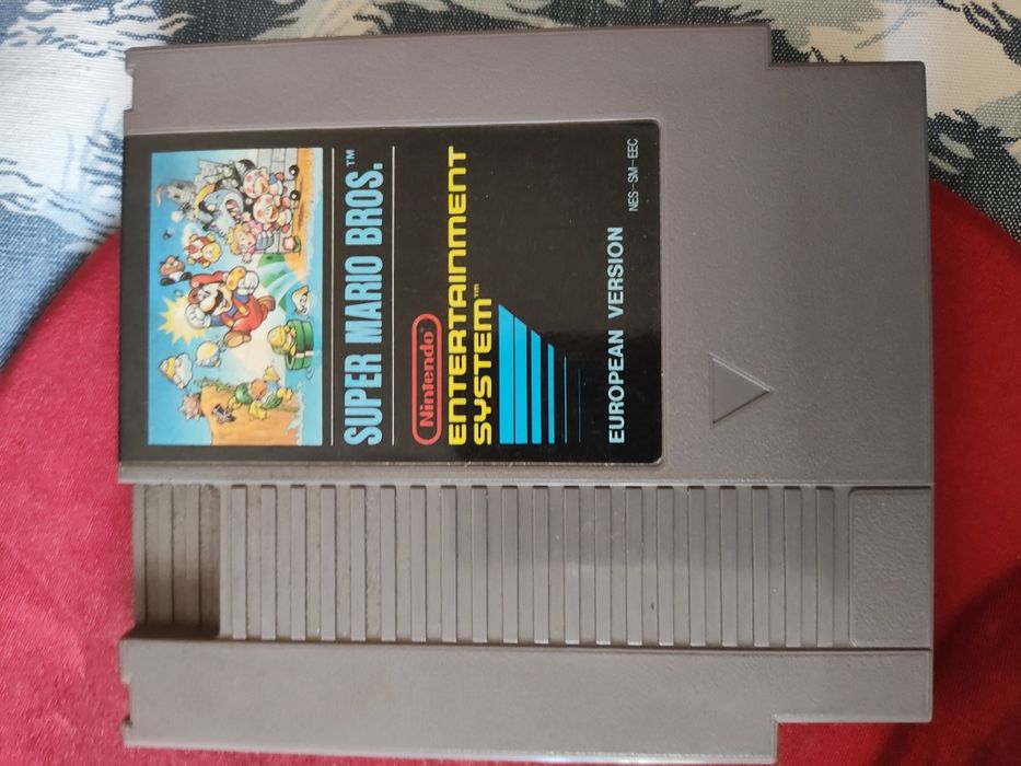 Nintendo NES Anos 80 + Super Mario Bros + Robô R.O.B. (Edição Colecionador)