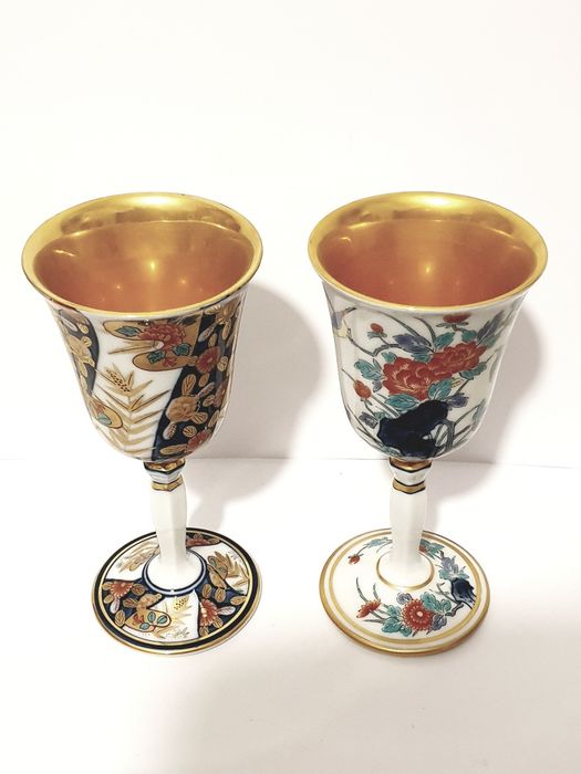 2 fantasticos copos de vinho em porcelana japonesa Kutani-yaki