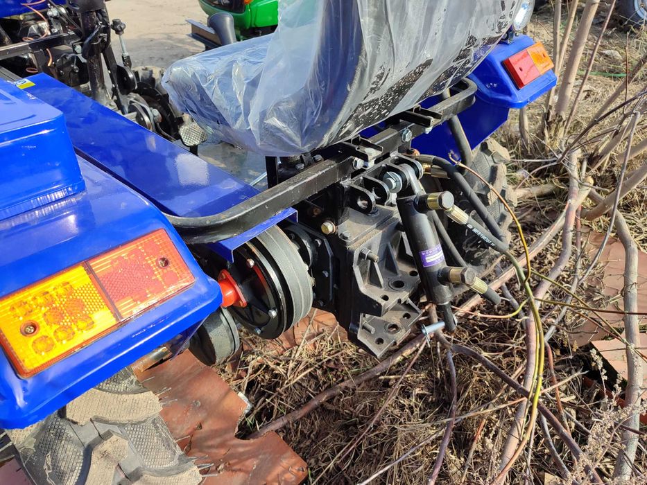 Трактор Кентавр 160В плуг и фреза в подарок Доставка бесплатная