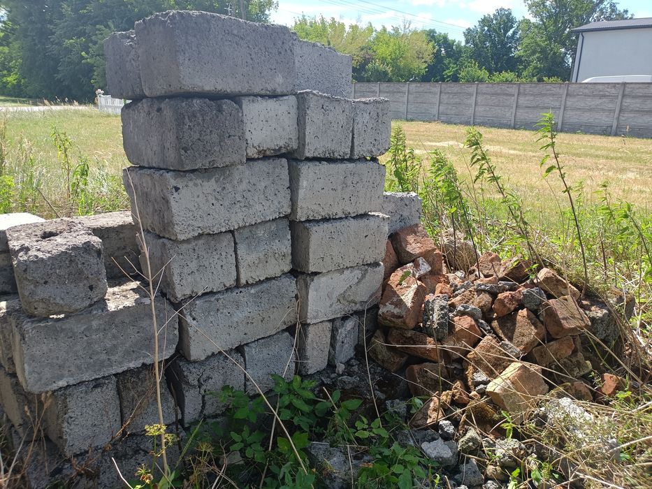 Pustaki i gruz ceglany oddam za darmo