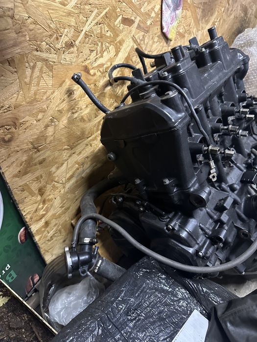 Продам двігатєль на Хонду CBR 600