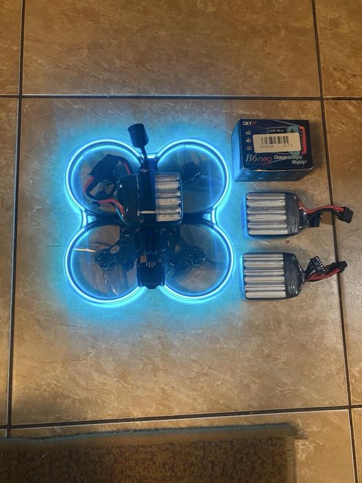 Cinebot30 з 3 батареями