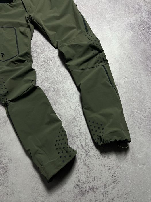 М(size) Жіночі трекінгові штани Peak Performance на Утяжках Софтшелл