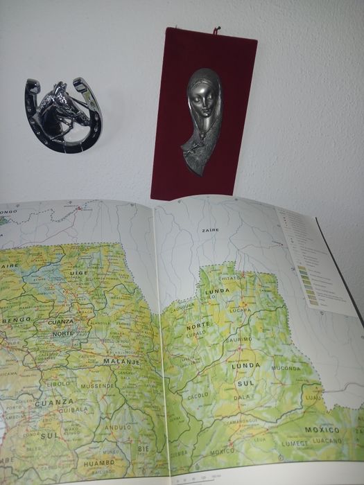 Atlas Geográfico - República Popular de Angola