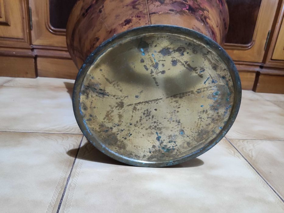Lareiras - Peça em Latão. Vaso para Lenha.