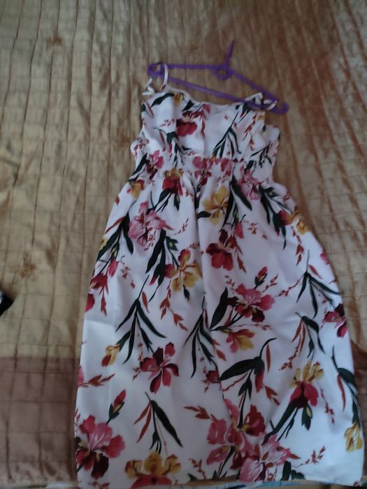 Sprzedam nową sukienkę firmy Shein