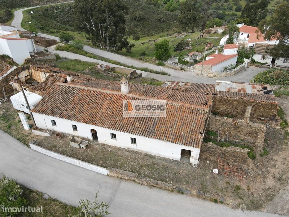 Moradia para Restaurar T2 Venda em Ameixial,Loulé