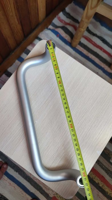 Продам дверные ручки. Цена за пару.