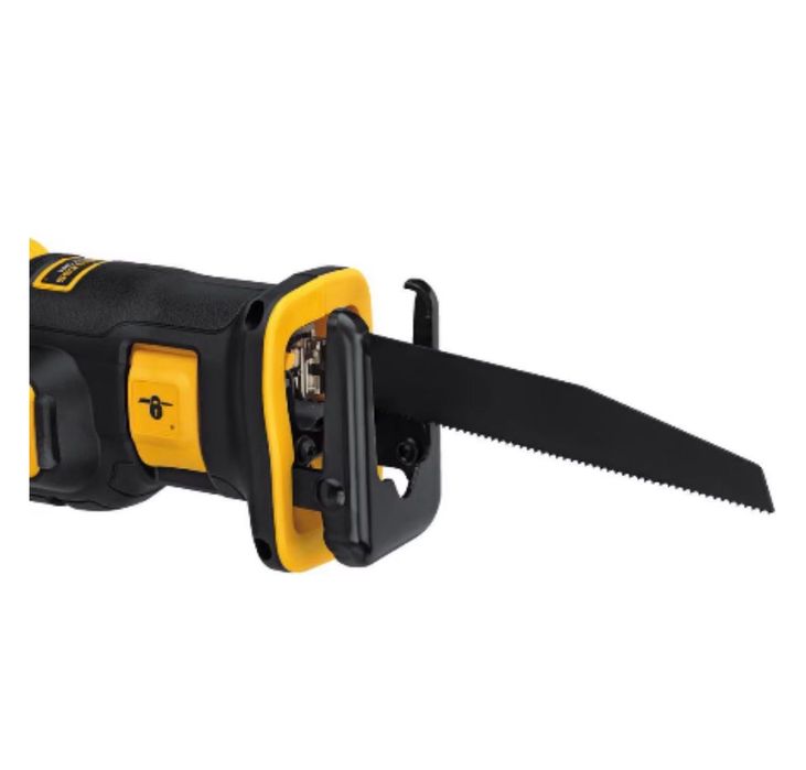 Dewalt. Serra. Sabre