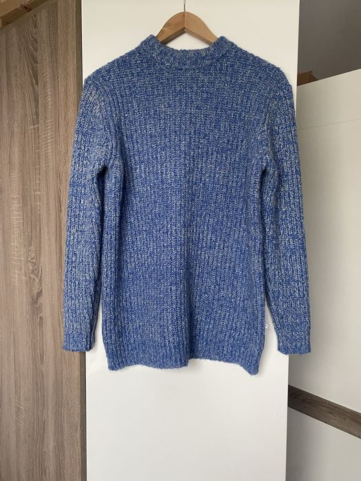 Puszysty, super miękki sweter z domieszką wełny Minimum