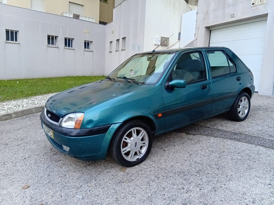 Ford fiesta ano 2000