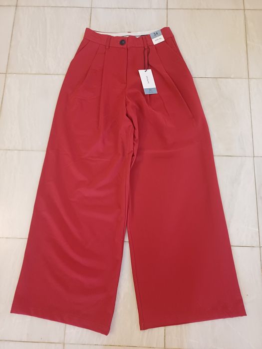 Calças vermelhas tamanho 34