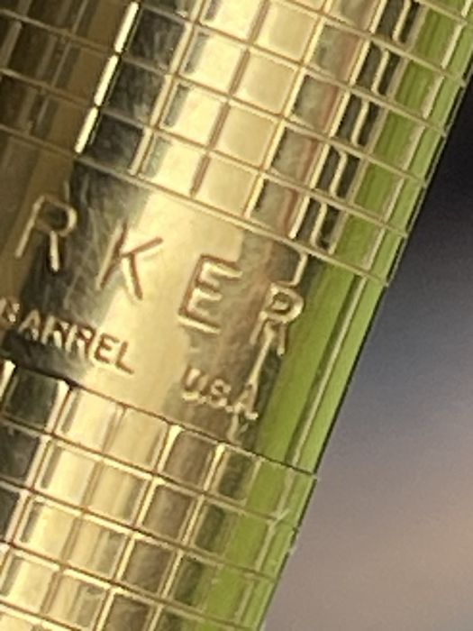Caneta tinteiro vintage PARKER 75 insignia 14k G.F. USA - impecável.