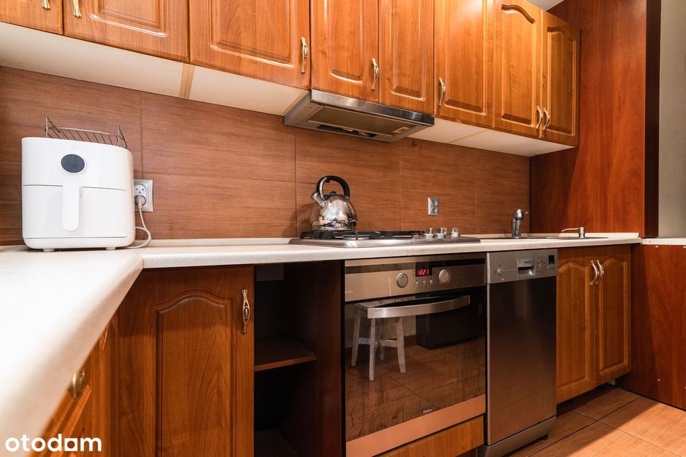 │ Zielony widok za oknem │ 3 pokoje │ Balkon │ Metro │ Bemowo │