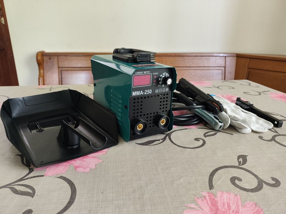 Spawarka inwerterowa Mini  inwertorowa inwerter MMA 250A z Niemiec