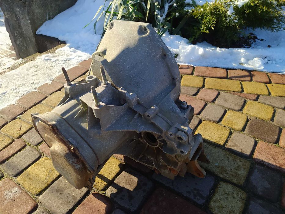 Коробка переключення передач КПП  Ford Fiesta Courier Мк4 96WT-7F096
