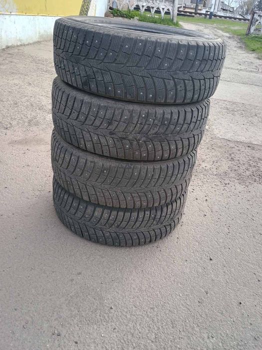 Зимові шини Laufenn I Fit Ice LW 71 205/60 R16 96T