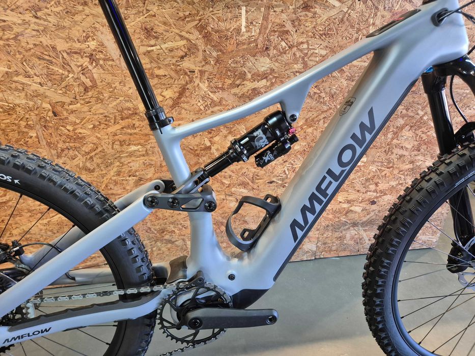 Bicicleta Enduro Eléctrica e-bike AMFLOW PR Carbon Pro 2027