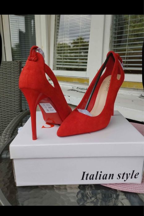 Buty szpilka czerwone