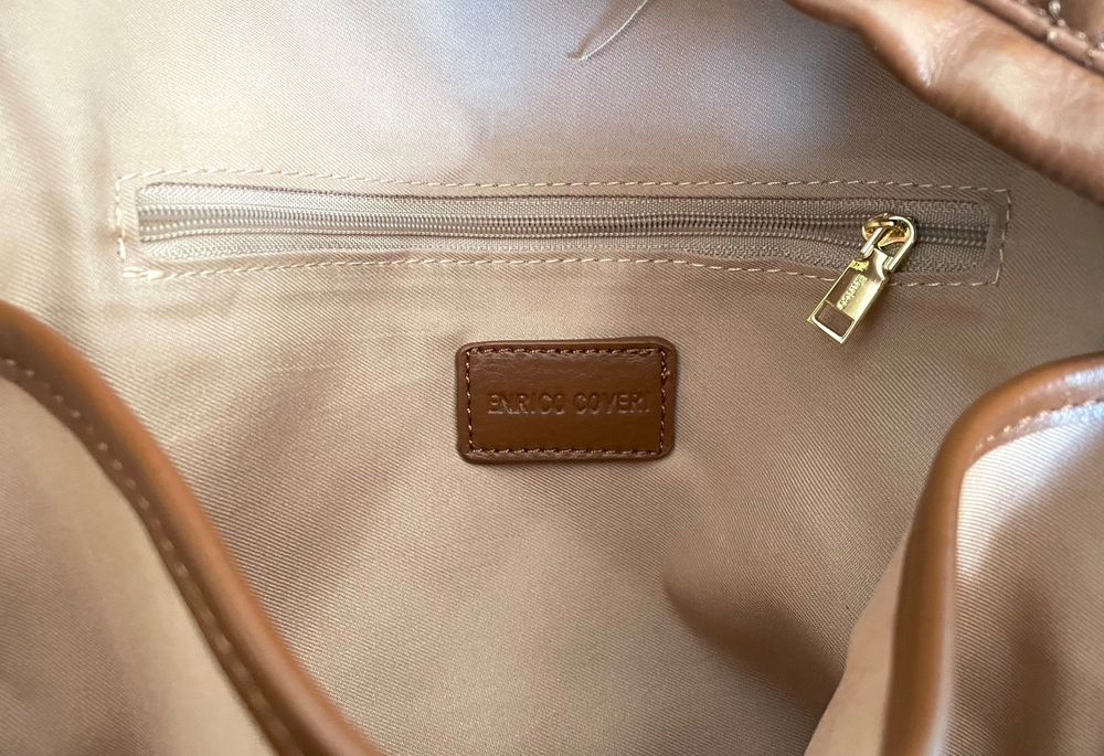 Mochila castanha Enrico Coveri