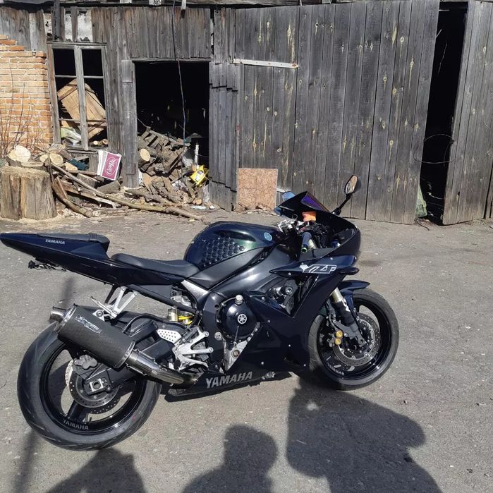 Ямаха yzf r1 2002-03,моделний рік