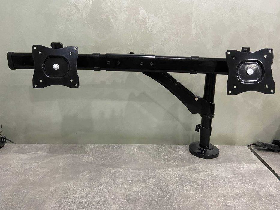 Настольное крепление для двух мониторов Brateck Black (LDT05-C011D)
