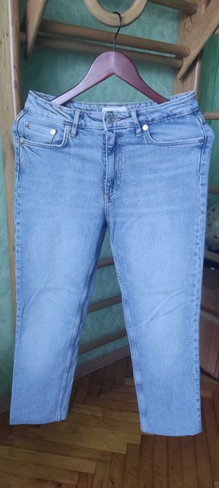 Жіночі брюки та джинси