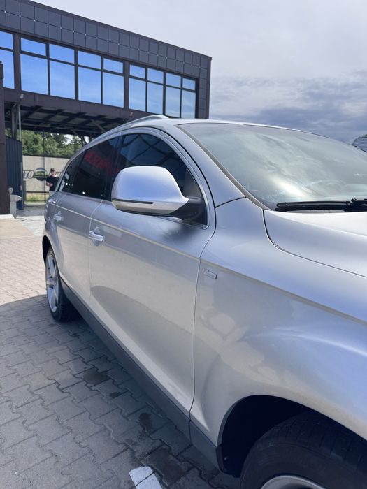 Продам Audi Q7 2007