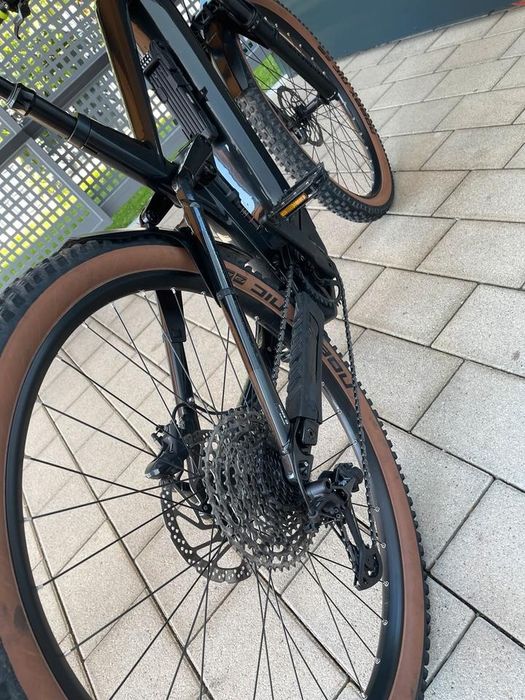 Cube stereo hybrid 140 HPC race 625 po przeglądzie serwisowym.