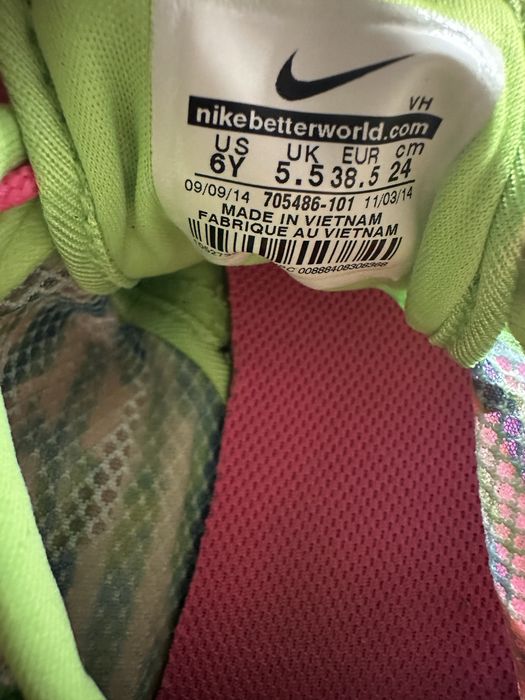 Кросівки жіночі Nike 38.5