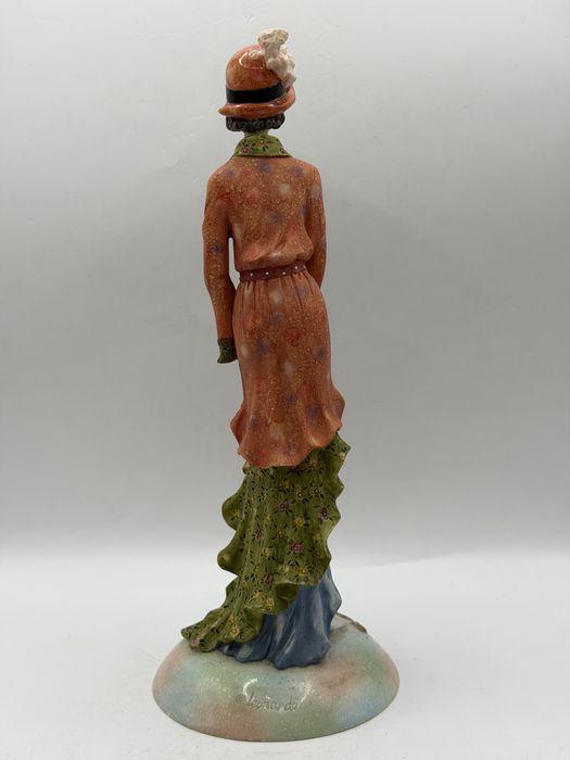 Figurka Frances marki The Leonardo Collection