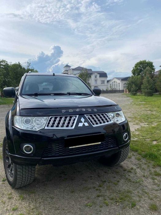 Продам Mitsubishi Pajero Sport 2011 року 2.5 Дизель