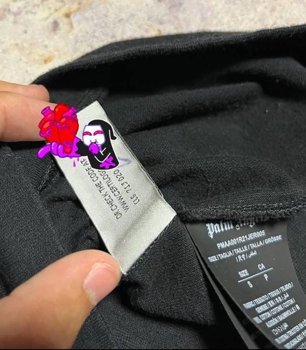 Футболка Palm Angels vertikal logo tee