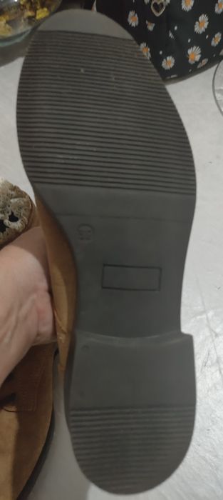 Vendo botas usadas uma vez tamanho 39