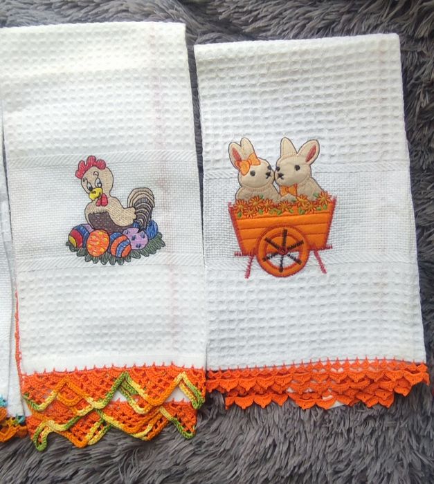 Toalha quadrada Páscoa com crochet - Nova