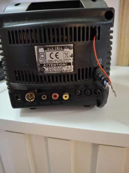 Mini tv antiga  usada